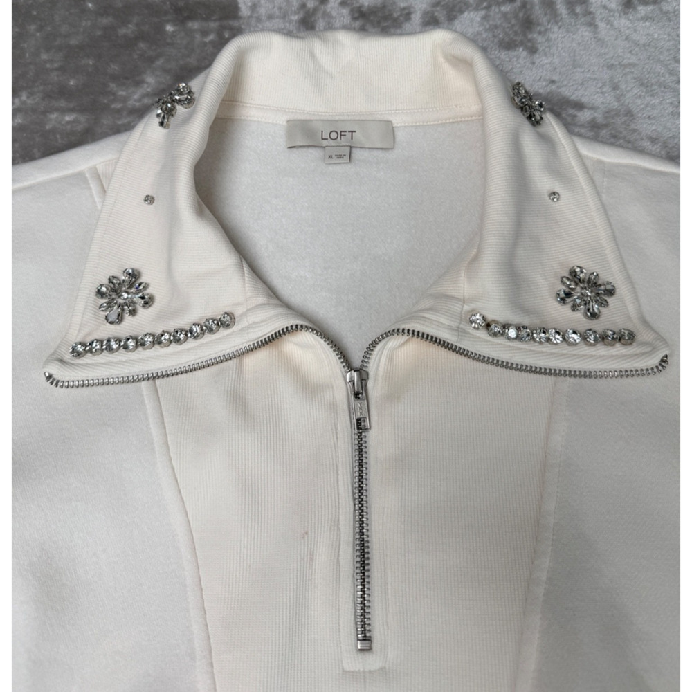 Loft Rhinestone Accented Ivory Collared 1/4 Zip Sweatshirt Womens Size XL NWOT - Picture 3 of 7